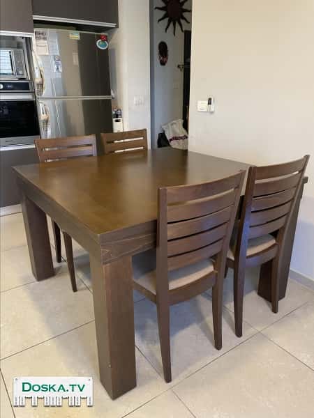 Стол 125 квадратный с выдвижной платой , 6 стульев.Самовывоз