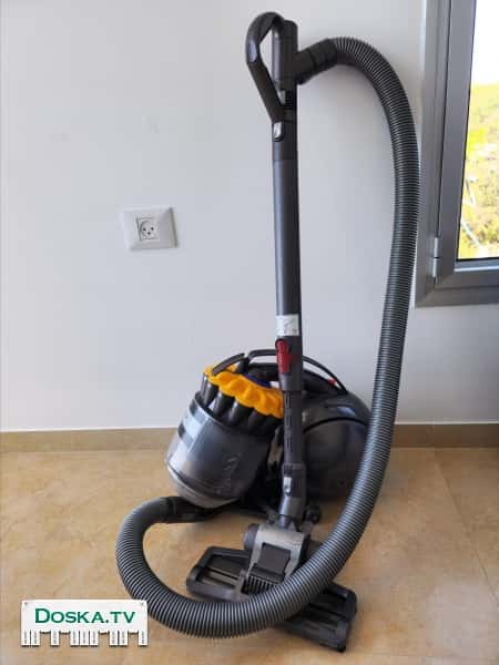 Мощный пылесос Dyson DC39, фильтр, большой сборник для пыли/мусора. Работает