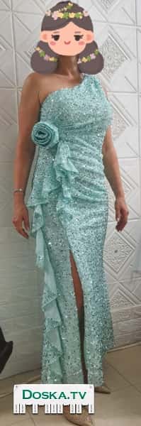 красивое и удобное вечернее платье. Размер 38. Подходит для мамы