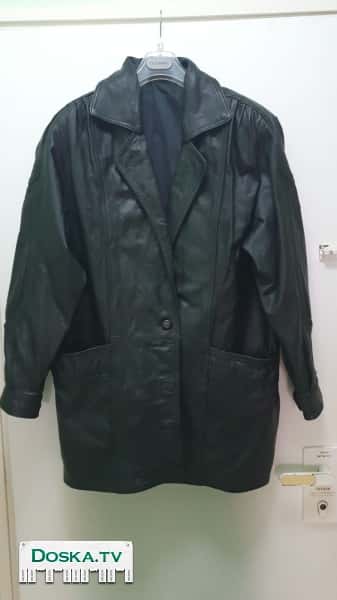 Продаю куртка кожаная большого размера XL почти не ношеная. Черного
