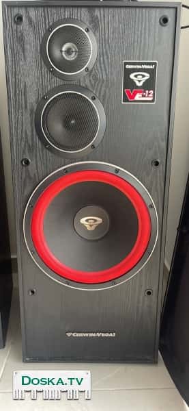 Чувствительность (2,83 B/1 м)	93 дБ Номинальная мощность	200 Вт Cопротивление	4-8 Ом