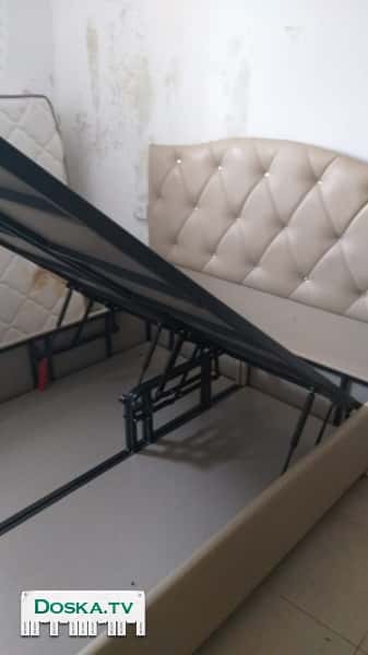 кровать б/у.Ширина 140 Самовывоз.Торг.