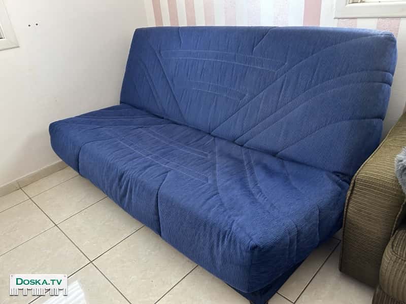 диван раскладной синий, Б/У в хорошем состоянии. Размеры: 200х135х54см