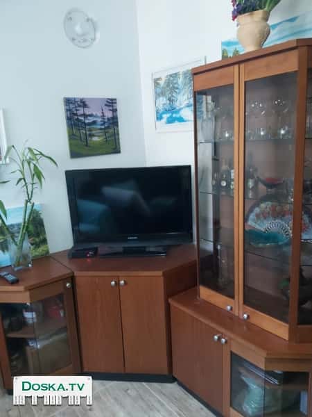 Компактный и красивый угловой сервант 1200₪