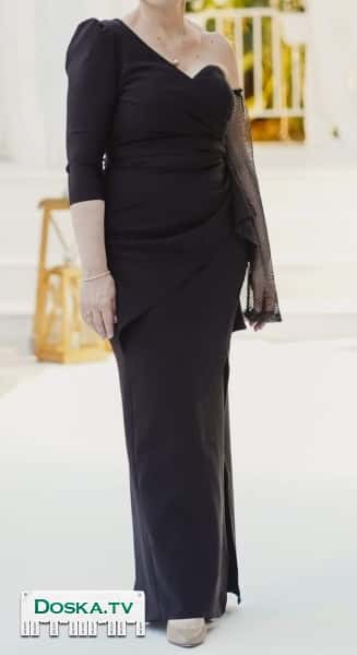 Продаeтся  красивoe вечернee платьe. надевались всего один раз на