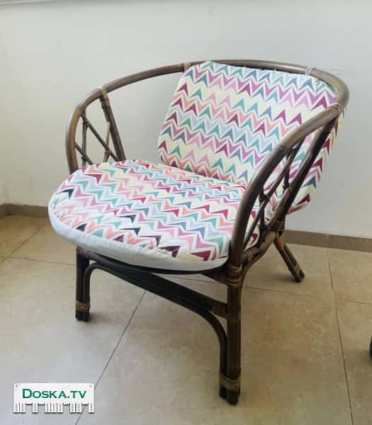 два кресла Размер на фото Каждое по 100 шекелей