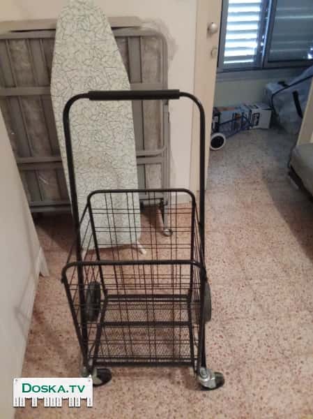 Почти новая коляска, мало использовалась