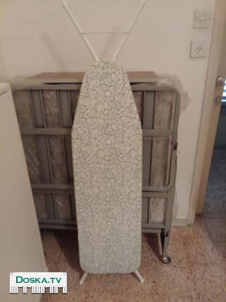 Почти новая гладильная доска