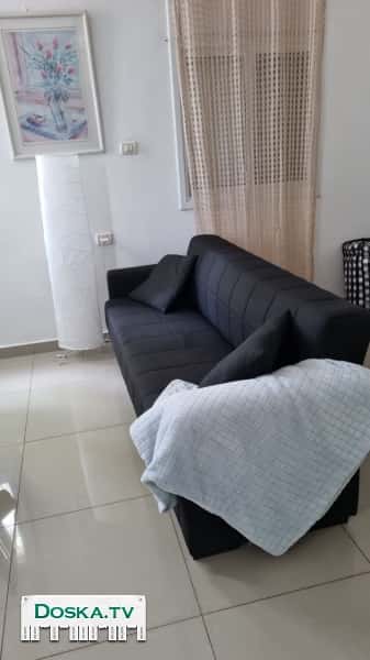 Раскладной диван с ящиком для хранения. общие габариты 210×80см, в