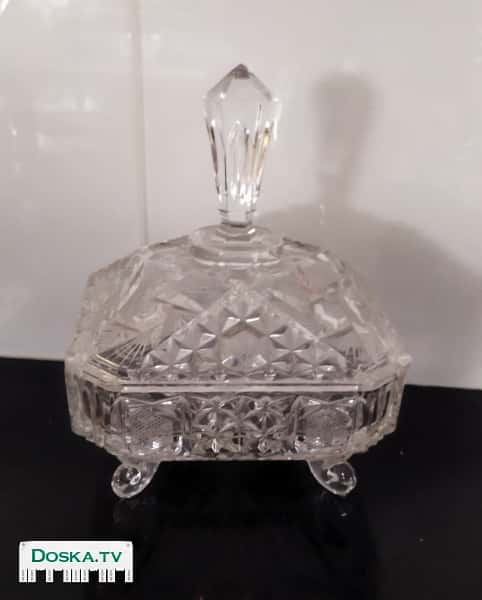 Продаю хрустальную конфетницу/вазу для печенья в отличном состоянии.Размер 16*16см.Цена 100шекелей.