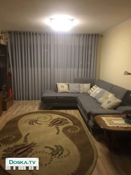 овальный ковер б/у в хорошем состоянии