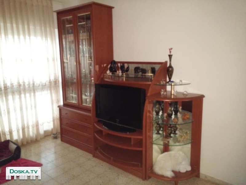 Витрина, тумба, бар.