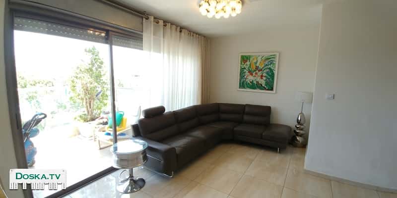 Мини-пентхаус, 2 уровня. Первый уровень: 3 комнаты + солнечная терраса