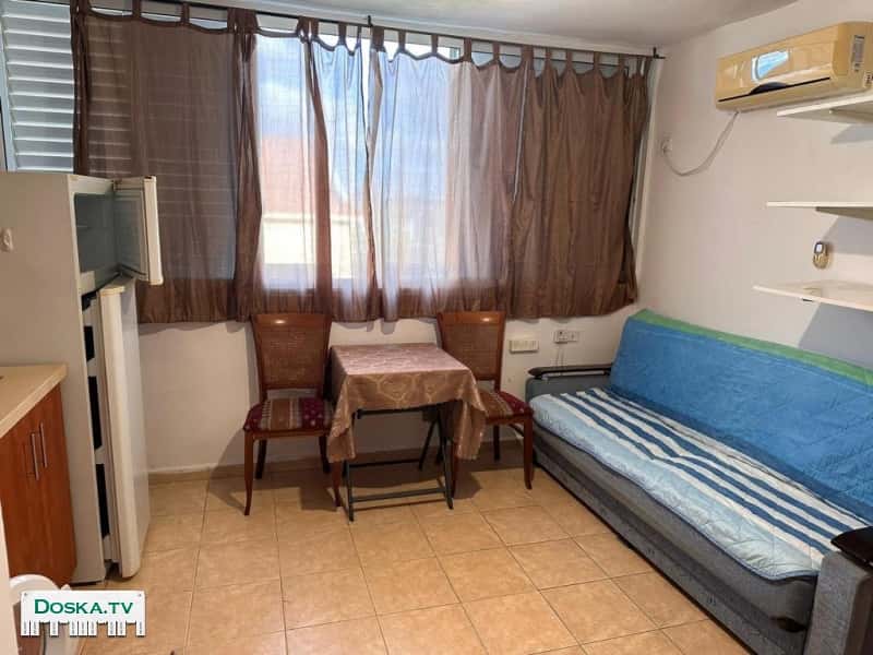 Сдаётся студия в Нетании, на улице Ротенберг, 10. Студия полностью