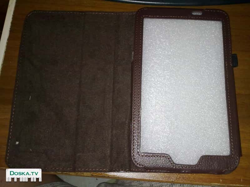 чехол для планшета чистая кожа хорошего качества. диагональ-20.5см