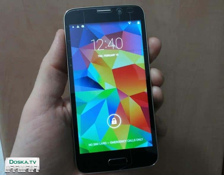 новый китайский GALAXY S5, черный цвет. Андроид 4.4.2. В комплекте