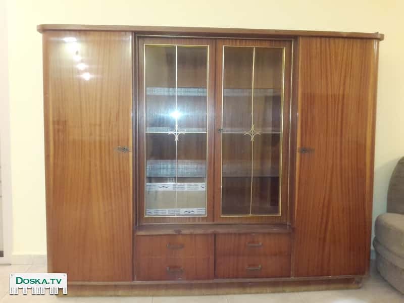 Антиквариат Хельга, красное дерево, прекрасное состояние. длина 2 м,