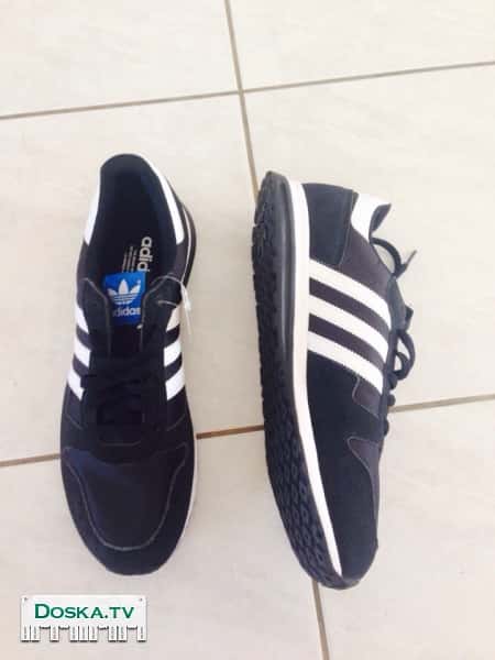 кроссовки 43.5 размера. Новые не разу не ношенные. Оригинальный Adidas.