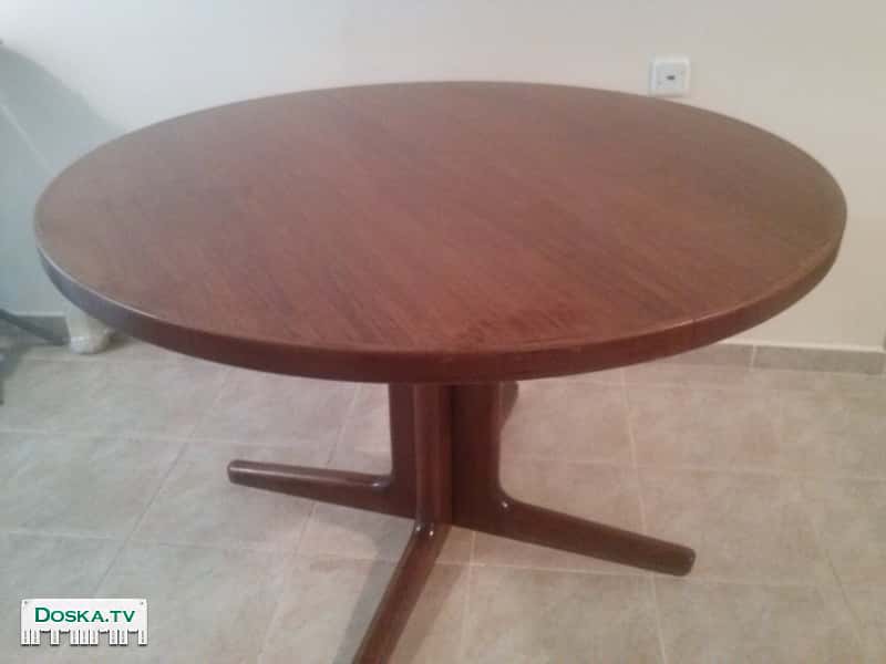 Стол обеденный, круглый, есть опция увеличения + 4 стула для