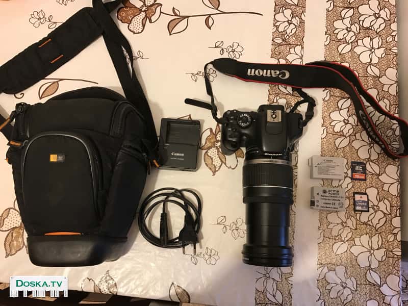 Фотоаппарат Canon EOS 550D. хороший набор для начинающего фотографа.