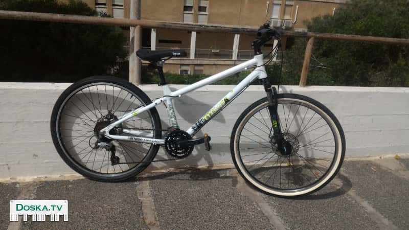 подростковый прыжковый велосипед Titania. Колеса 26 дюймов, рама 14 дюймов,