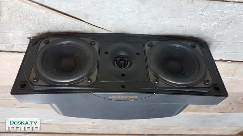 Центральная колонка для домашнего кинотеатра. Англия. Есть стоики для колонок.