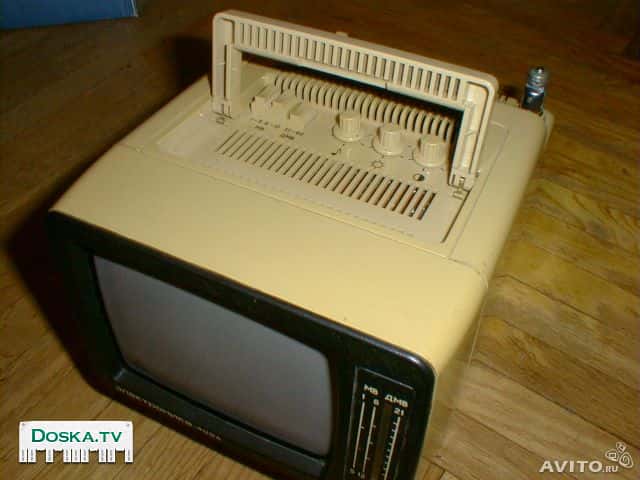 ТЕЛЕВИЗОР новый Электроника 409А ВОЗМОЖЕН обмен на настенные механические часы.
