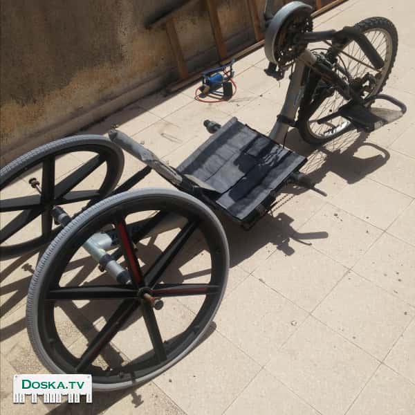 Спортивный велосипед гоночный с ручным приводом, требует маленький ремонт и