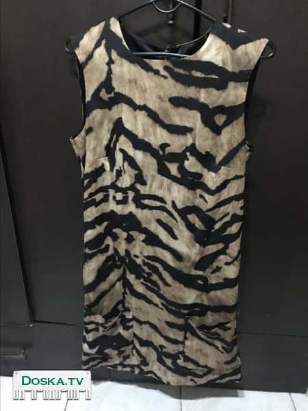 Платье Dolce Gabbana, размер s, в нормальном состоянии, хорошего качества,