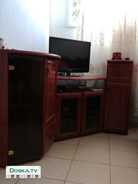 Срочно(!) продаются в Хайфе уголок с телевизионной тумбой и шкафчиками