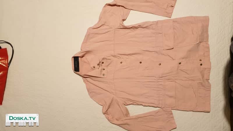 Лёгкая ветровка от ZARA, нежно-розовый цвет, на весну-лето. Без подкладки,