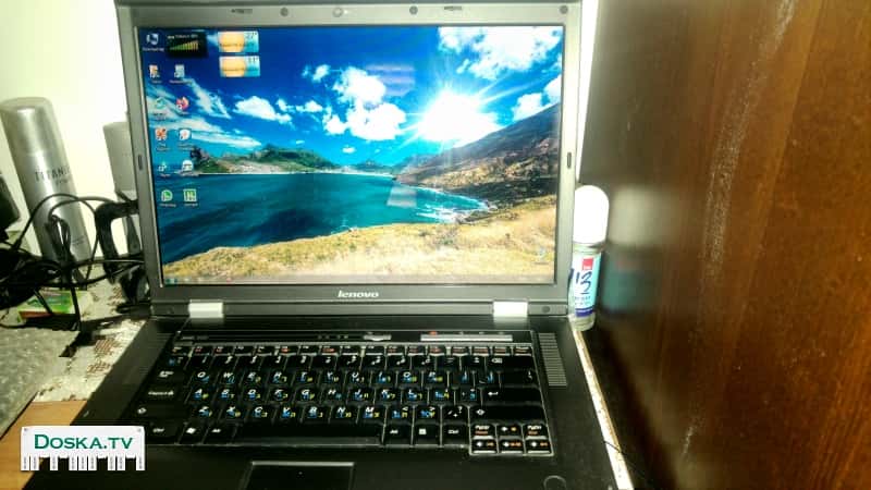 ноутбук ,в идеальном состоянии: Леново 3000/100 с новой батареей ,