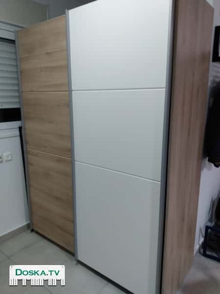 Шкаф совсем новый,куплен год назад. Нам не подошел по размеру.