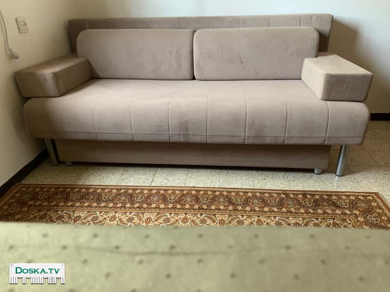 диван-книжку с отделением под хранение: 160*190 см Купили,но не использовали: