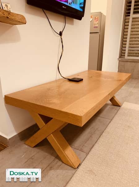 Столик журнальный размерами 140х60 см, высота 42 см, б/у, состояние