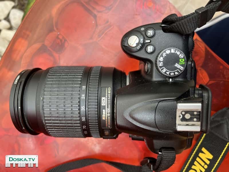 Фотоаппарат Nikon D3000, 10.5М пикселей, в отличном состоянии со саоим