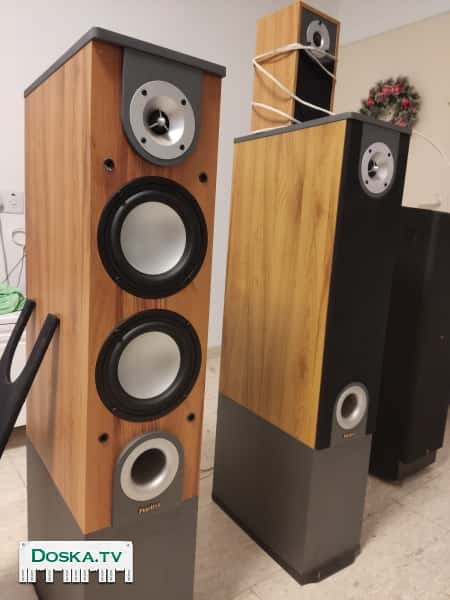 Для ценителей качественного звука. Мощные и диапазонистые. Состояние новых. Есть
