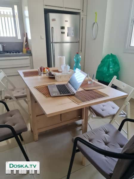 Стол обеденный в салон дерево размер в разложенном виде 800*1500